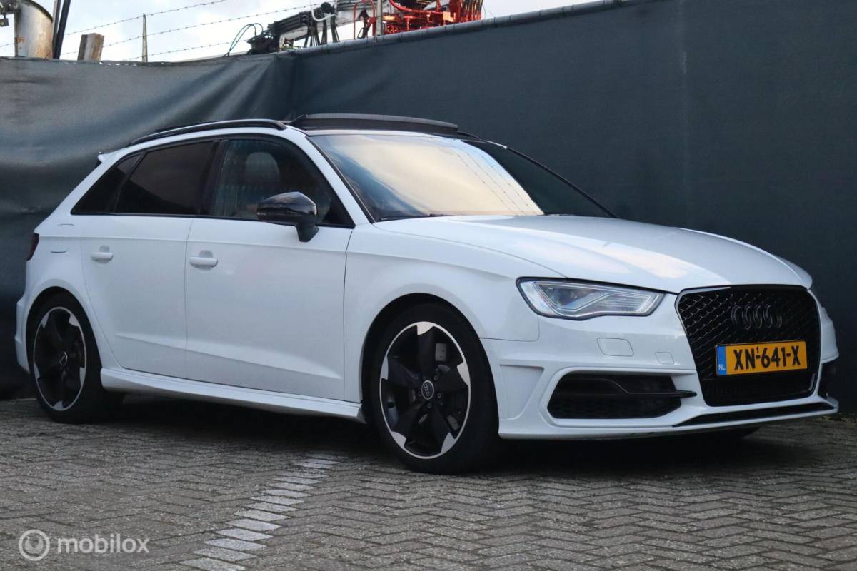 Audi S3 Audi S3 2.0 TFSI aut quattro 300pk Pro Line + | pano | LED