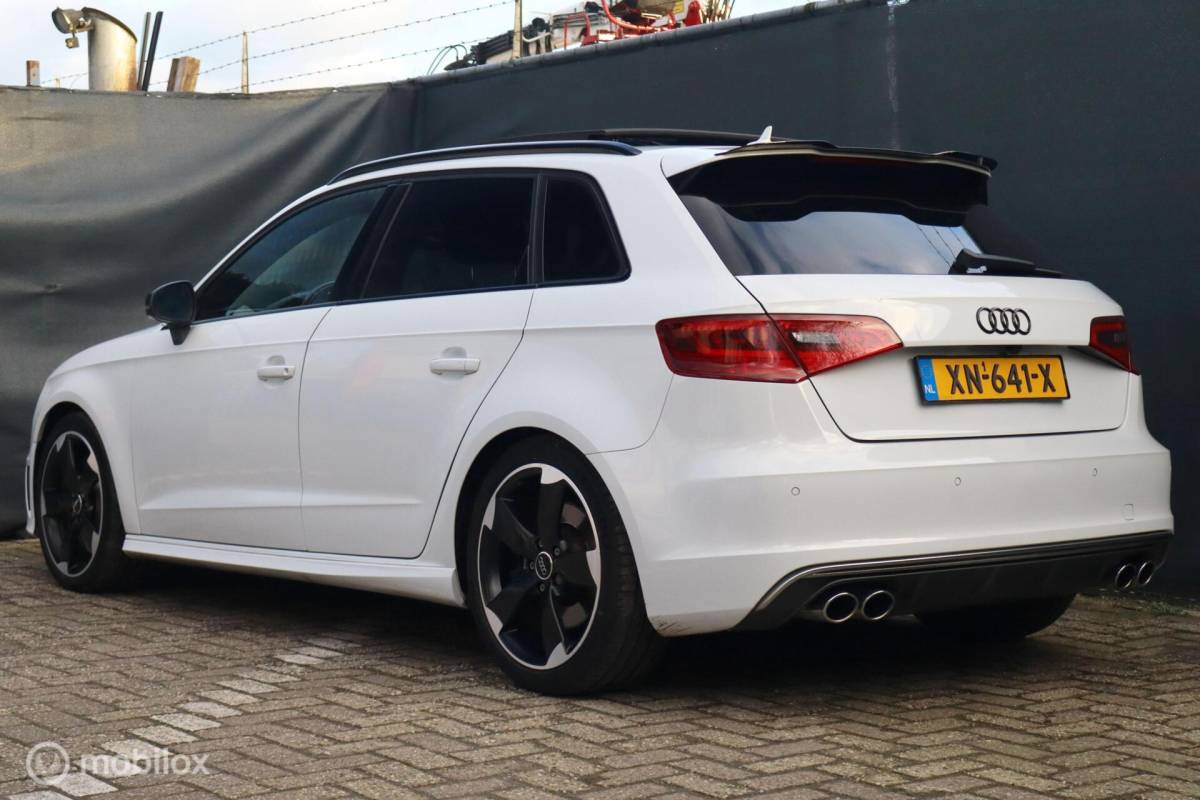 Audi S3 Audi S3 2.0 TFSI aut quattro 300pk Pro Line + | pano | LED