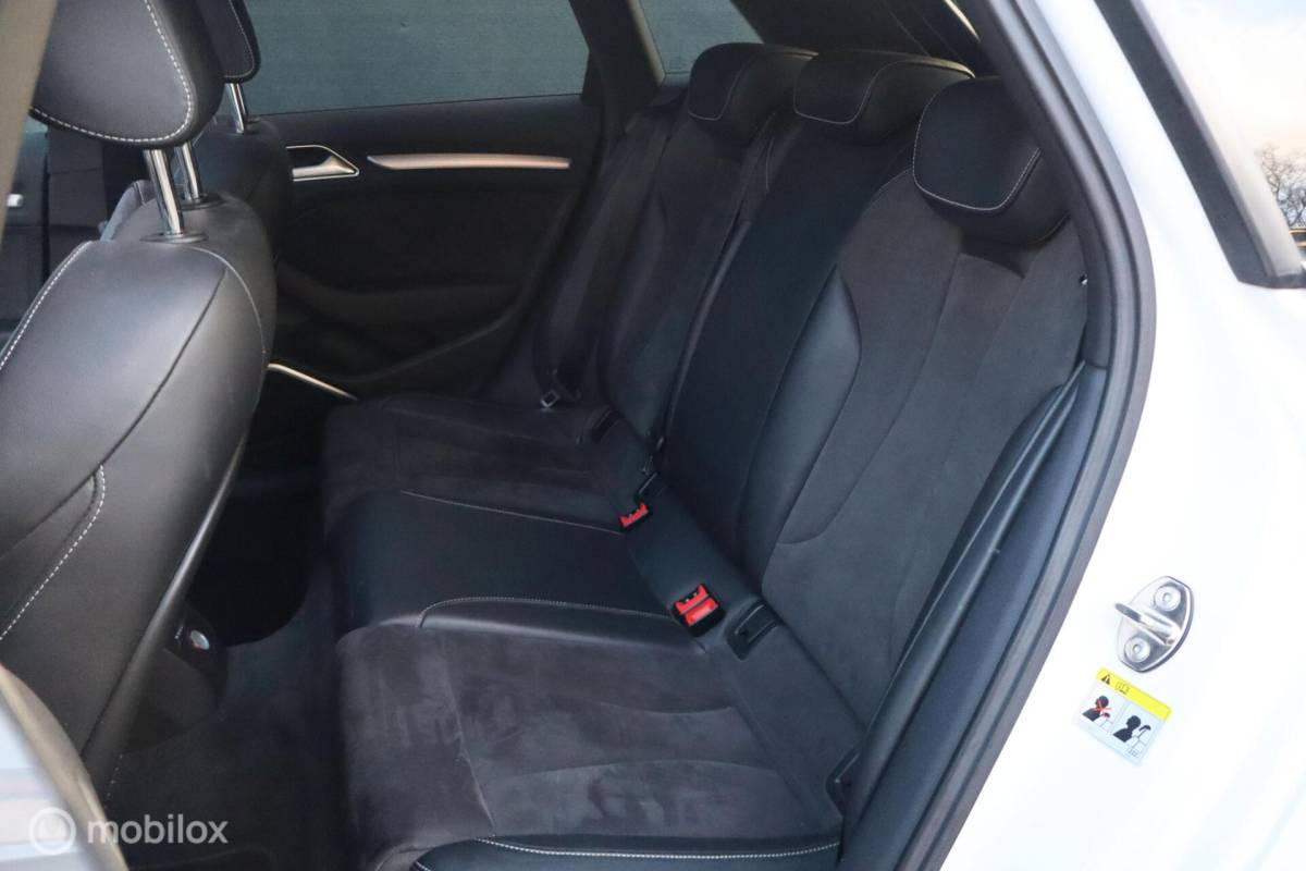 Audi S3 Audi S3 2.0 TFSI aut quattro 300pk Pro Line + | pano | LED
