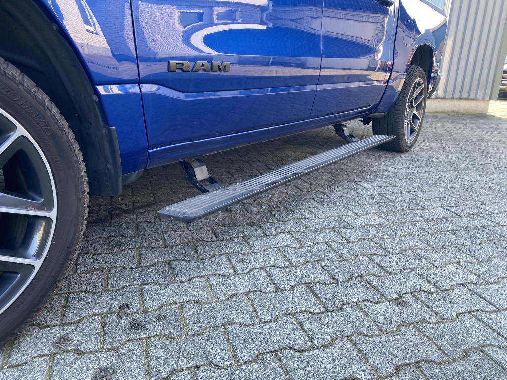 Dodge Ram Dodge Ram 5.7 V8 4×4 SPORT Pano-Dak L-Vering