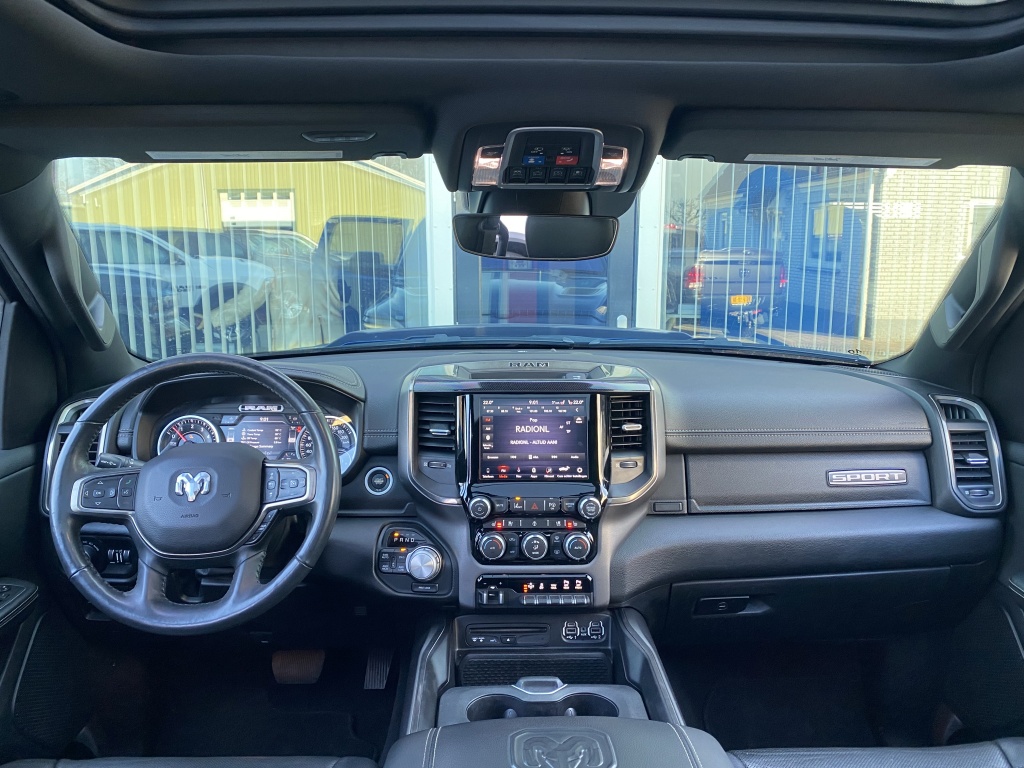 Dodge Ram Dodge Ram 5.7 V8 4×4 SPORT Pano-Dak L-Vering
