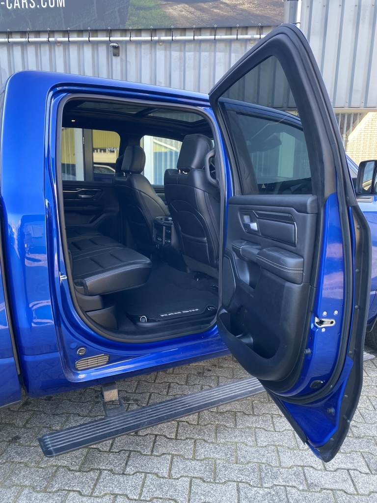 Dodge Ram Dodge Ram 5.7 V8 4×4 SPORT Pano-Dak L-Vering