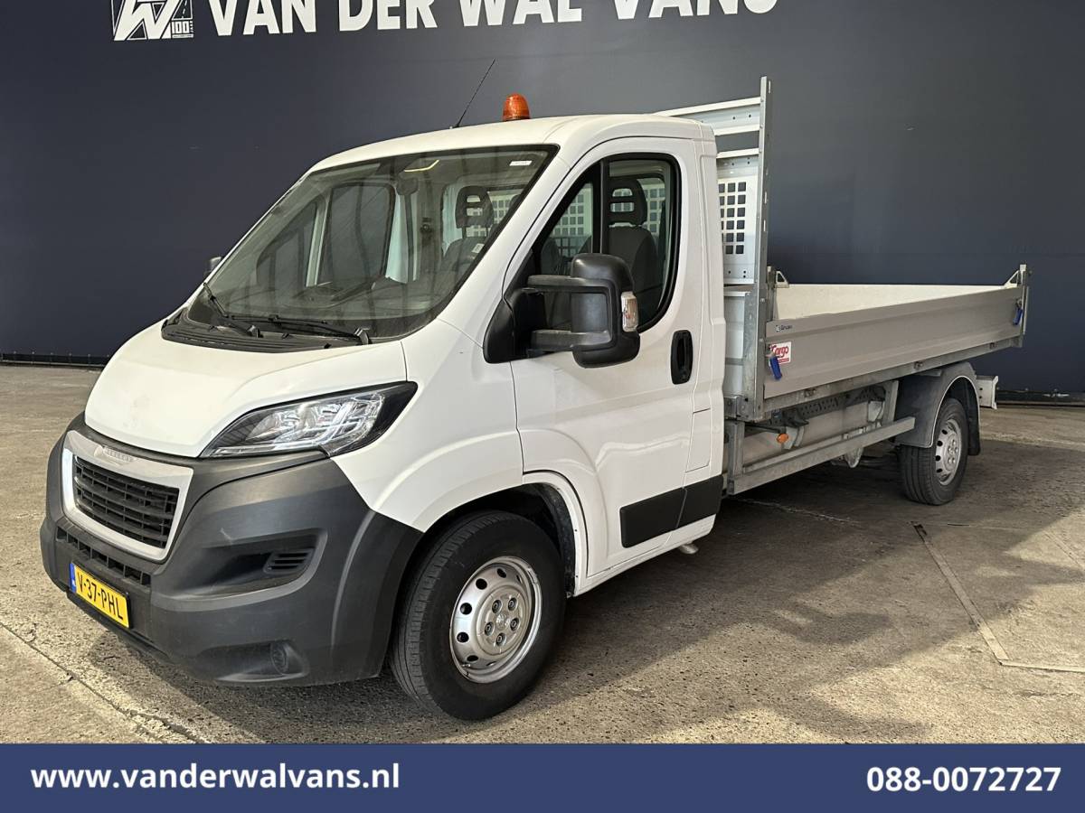 Peugeot Boxer Peugeot Boxer 2.2 BlueHDi 140pk Kipper Open Laadbak Euro6 Bijrijdersbank Bluetooth telefoonvoorbereiding