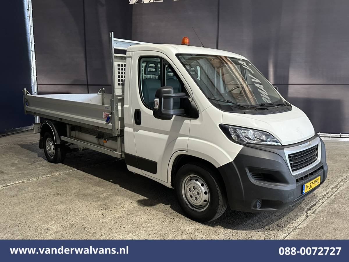 Peugeot Boxer Peugeot Boxer 2.2 BlueHDi 140pk Kipper Open Laadbak Euro6 Bijrijdersbank Bluetooth telefoonvoorbereiding