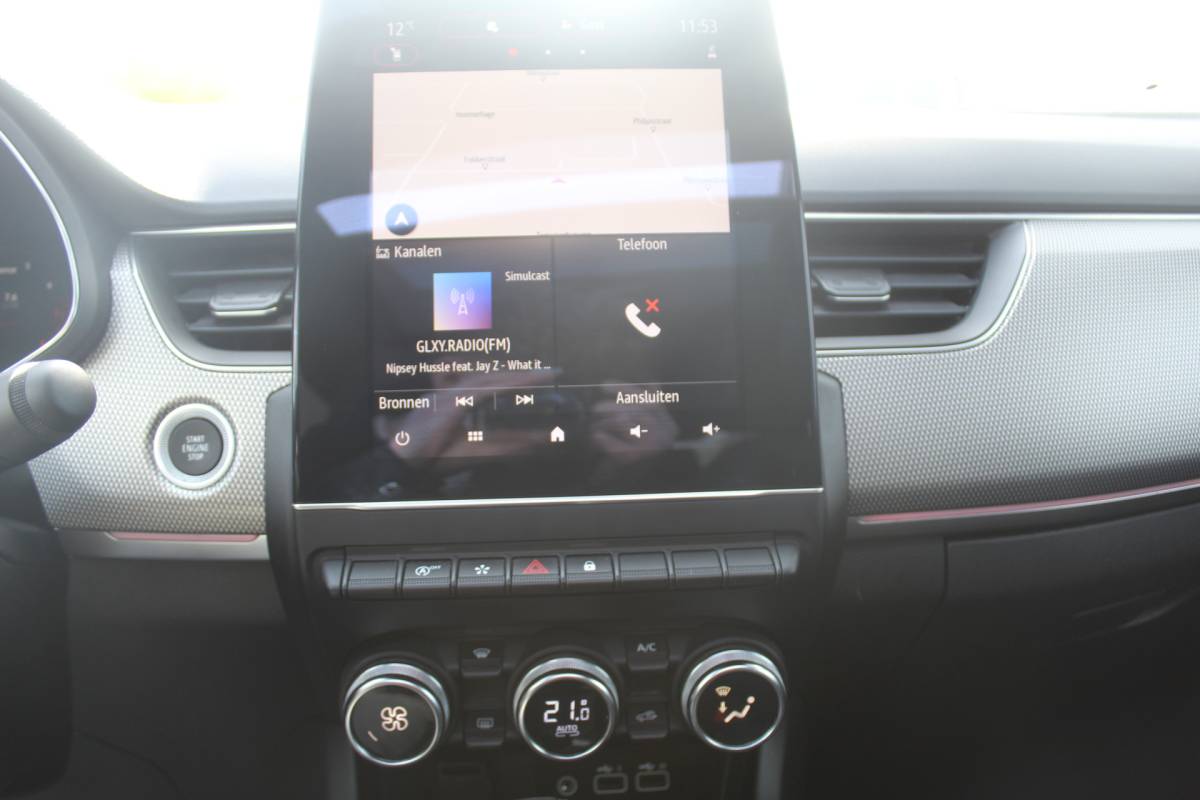 Renault Arkana Renault Arkana 1.3 TCe 140 Panorama dak l Applecarplay/ Android auto l LM velgen