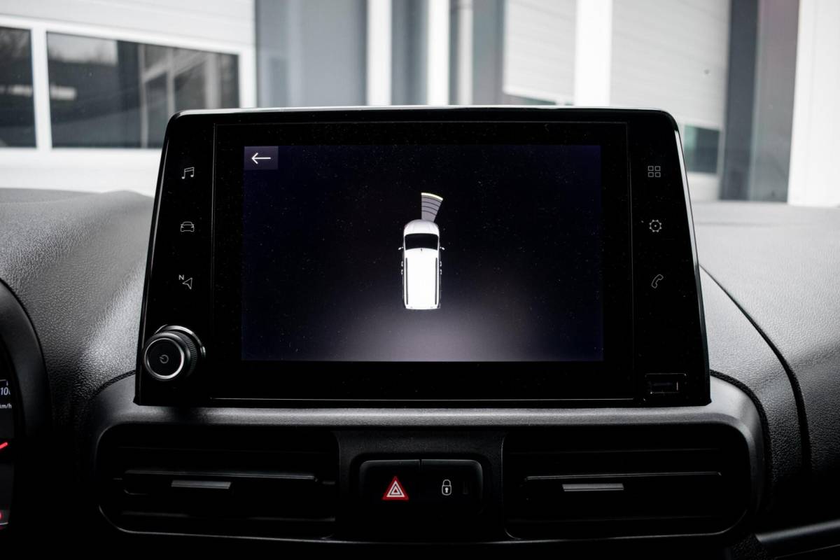 Opel Combo Opel Combo 1.5D L1H1 Edition|CAMERA|TREKHAAK|PDC|CARPLAY|DODEHOEKDETECTIE|CLIMATE