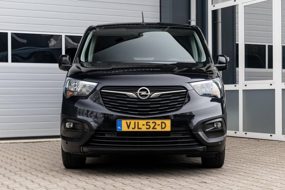 Opel Combo Opel Combo 1.5D L1H1 Edition|CAMERA|TREKHAAK|PDC|CARPLAY|DODEHOEKDETECTIE|CLIMATE