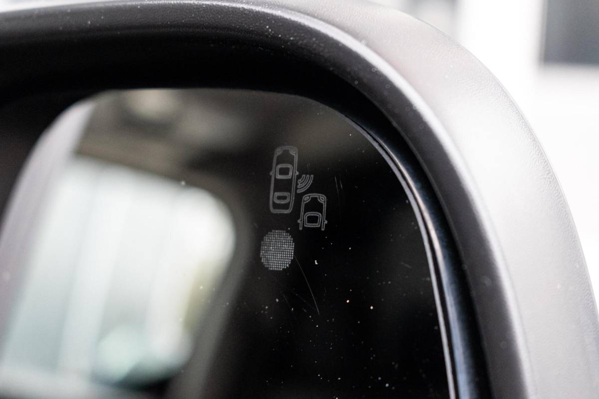 Opel Combo Opel Combo 1.5D L1H1 Edition|CAMERA|TREKHAAK|PDC|CARPLAY|DODEHOEKDETECTIE|CLIMATE