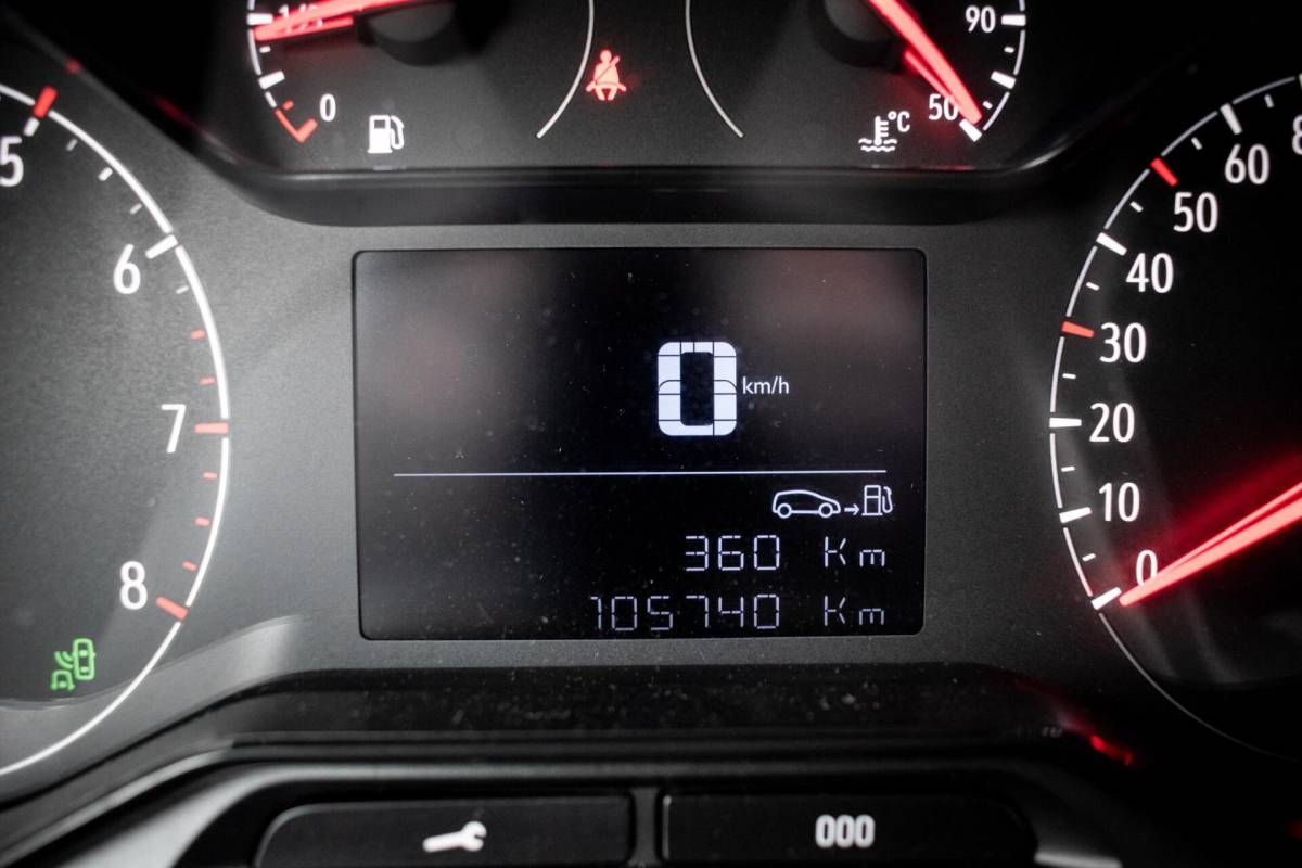Opel Combo Opel Combo 1.5D L1H1 Edition|CAMERA|TREKHAAK|PDC|CARPLAY|DODEHOEKDETECTIE|CLIMATE
