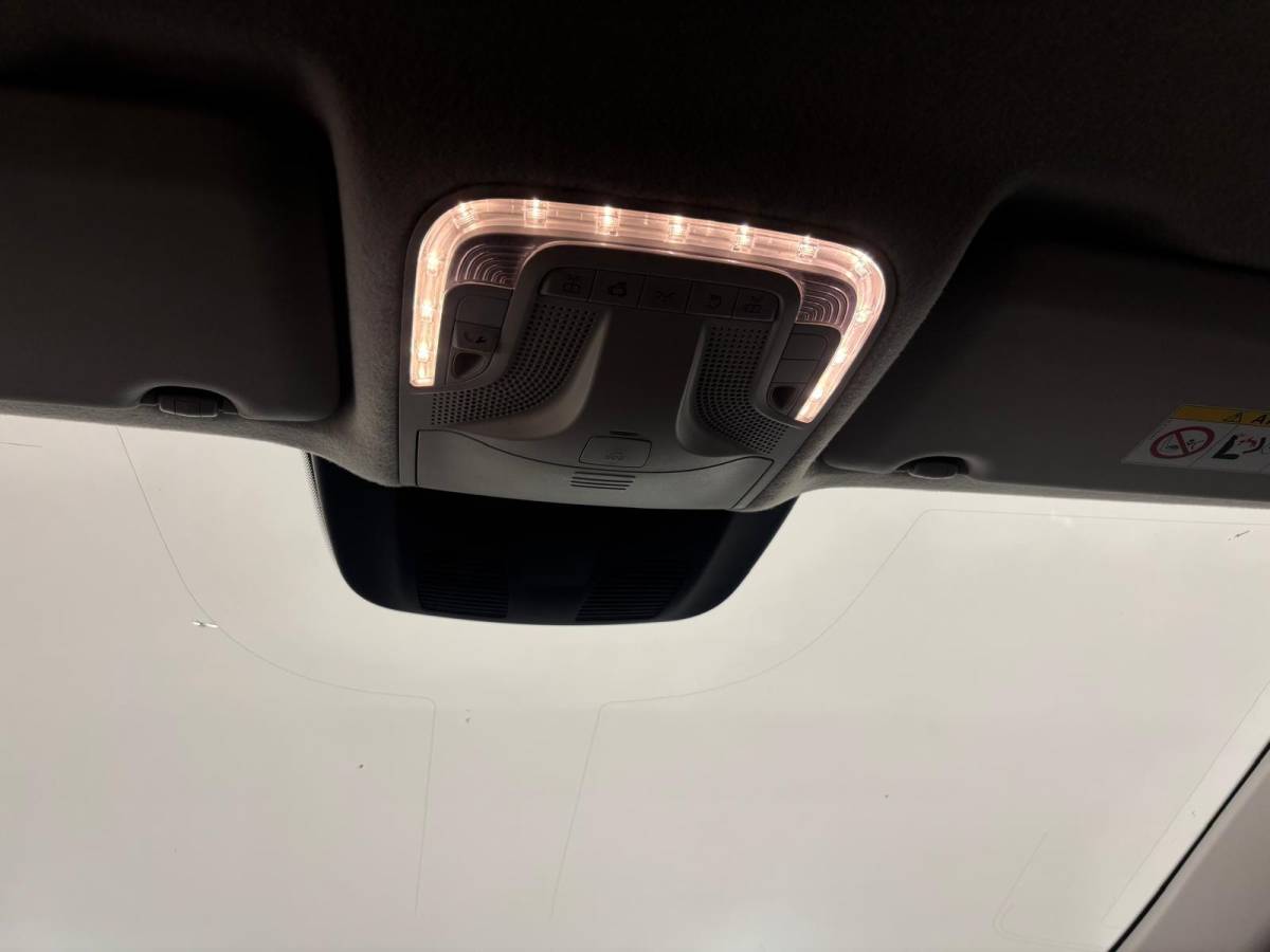 Mercedes-Benz Vito Mercedes-Benz Vito 114 CDI Extra Lang Automaat Airco ACC Camera Navigatie Apple Carplay/Android Auto Trekhaak Parkeersensoren