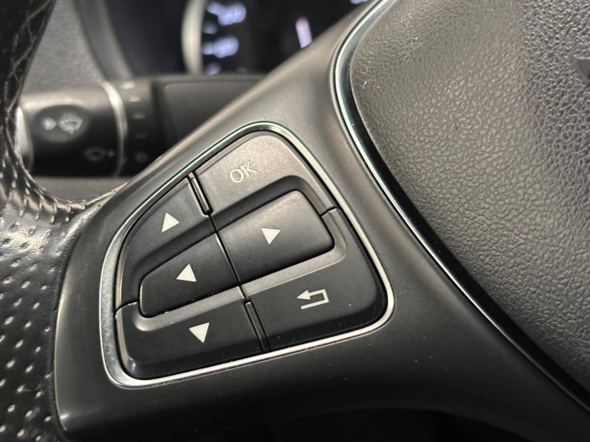 Mercedes-Benz Vito Mercedes-Benz Vito 114 CDI Extra Lang Automaat Airco ACC Camera Navigatie Apple Carplay/Android Auto Trekhaak Parkeersensoren