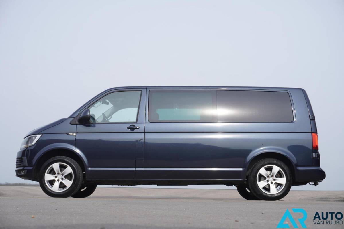 Volkswagen Transporter Volkswagen Transporter 2.0 TDI L2H1 DC * Dubbele cabine *