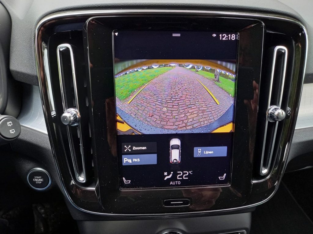 Volvo XC40 Volvo XC40 2.0 T4 Momentum