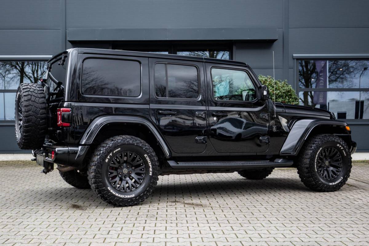 Jeep Wrangler Jeep Wrangler 2.0T Sahara BRUTE