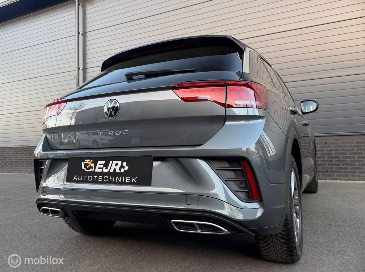 Volkswagen T-Roc Volkswagen T-Roc 1.5 TSI DSG R-Line ADABCR*HAAK*CAMERA*CARPLAY