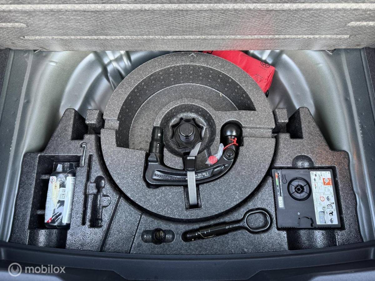 Volkswagen T-Roc Volkswagen T-Roc 1.5 TSI DSG R-Line ADABCR*HAAK*CAMERA*CARPLAY