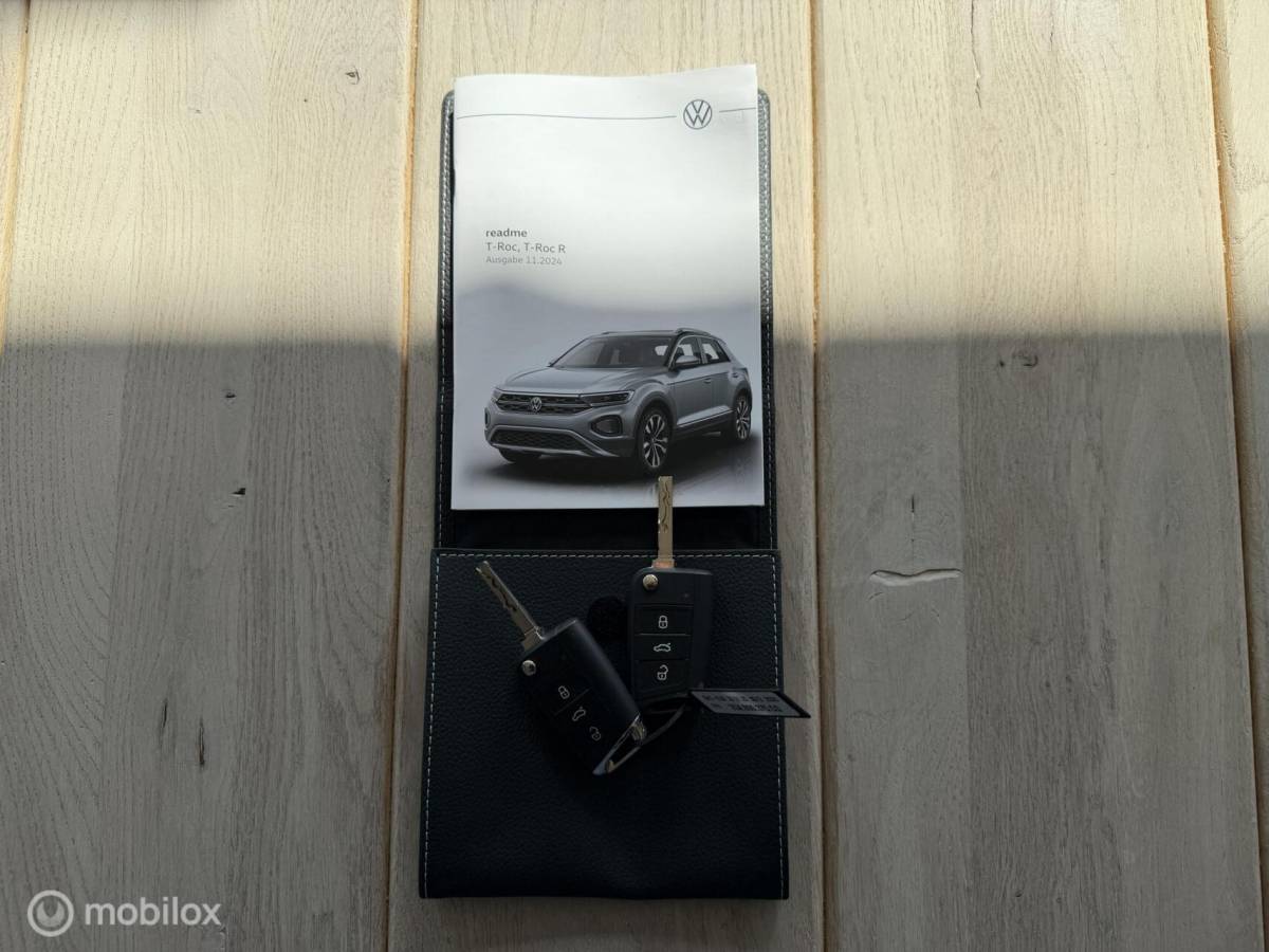 Volkswagen T-Roc Volkswagen T-Roc 1.5 TSI DSG R-Line ADABCR*HAAK*CAMERA*CARPLAY