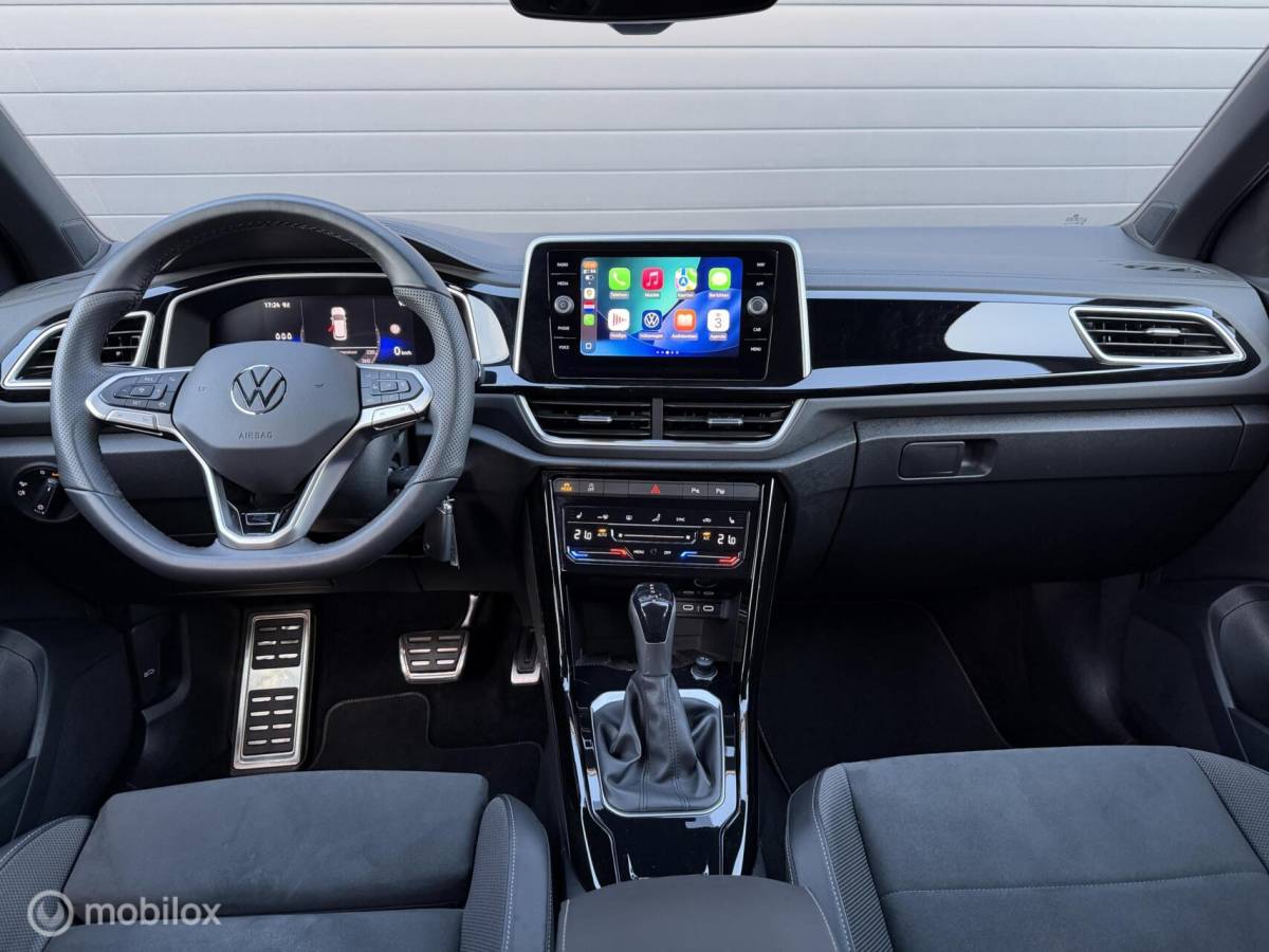Volkswagen T-Roc Volkswagen T-Roc 1.5 TSI DSG R-Line ADABCR*HAAK*CAMERA*CARPLAY