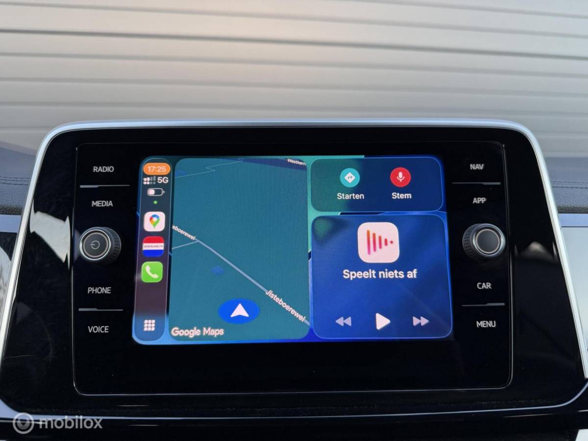 Volkswagen T-Roc Volkswagen T-Roc 1.5 TSI DSG R-Line ADABCR*HAAK*CAMERA*CARPLAY