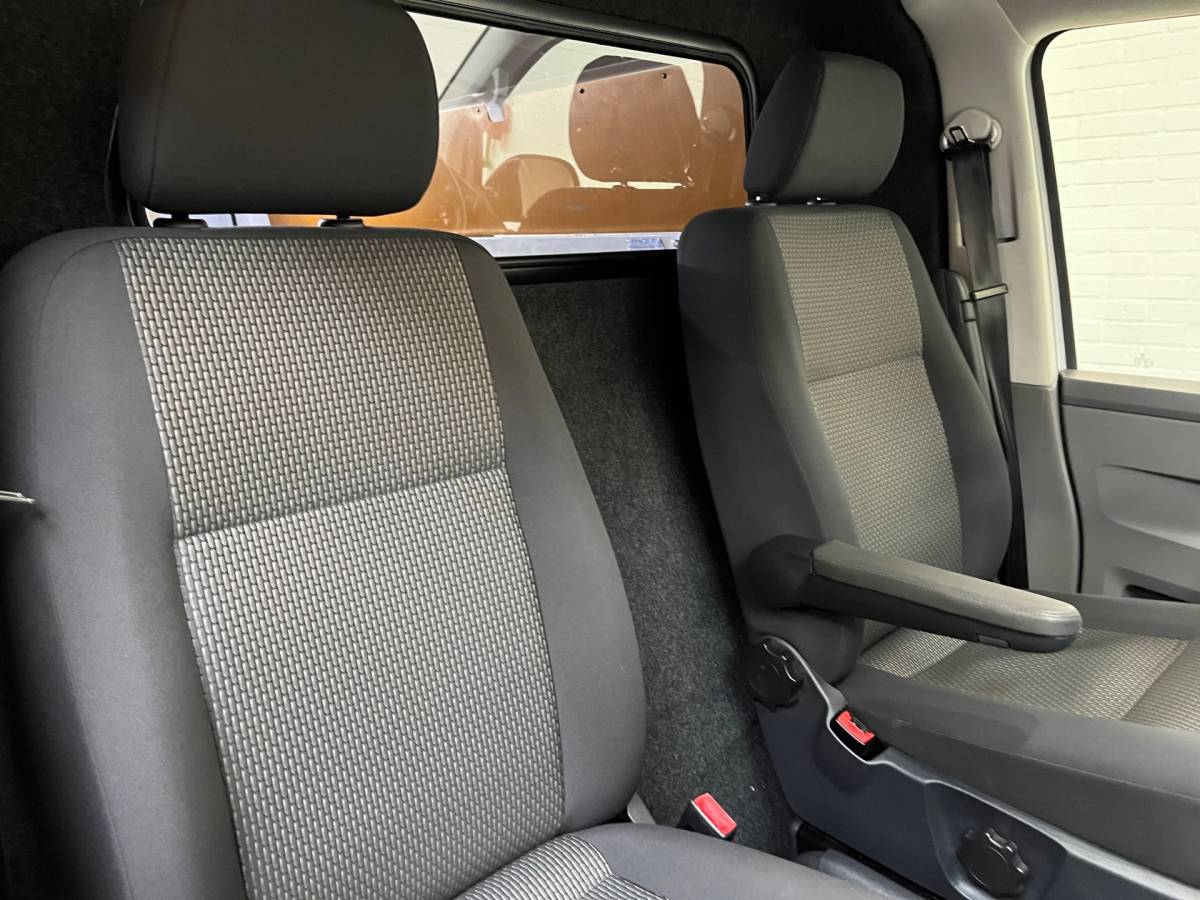 Volkswagen Transporter Volkswagen Transporter L2H1 DSG Automaat Servicewagen 2.0 TDI 150PK 4 Motion 4×4 euro6, Inrichting, V230, Trekhaak, RIJKLAARPRIJS!