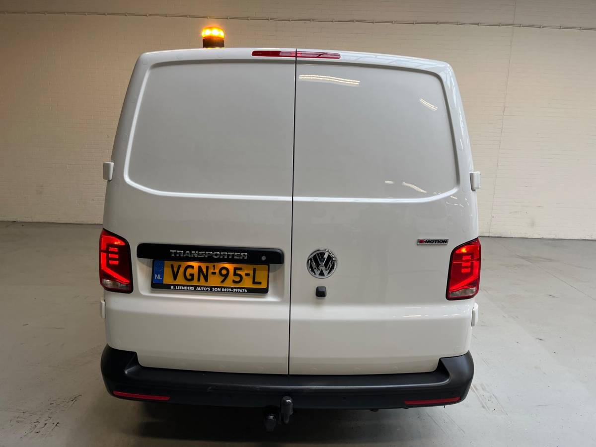 Volkswagen Transporter Volkswagen Transporter L2H1 DSG Automaat Servicewagen 2.0 TDI 150PK 4 Motion 4×4 euro6, Inrichting, V230, Trekhaak, RIJKLAARPRIJS!