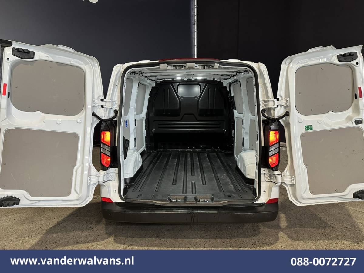 Ford Transit Custom Ford Transit Custom 2.0 TDCI L1H1  Euro6 Airco | Camera | LED | Apple Carplay | Cruisecontrol Android Auto, Verwarmde voorruit, Parkeersensoren, Bijrijdersbank