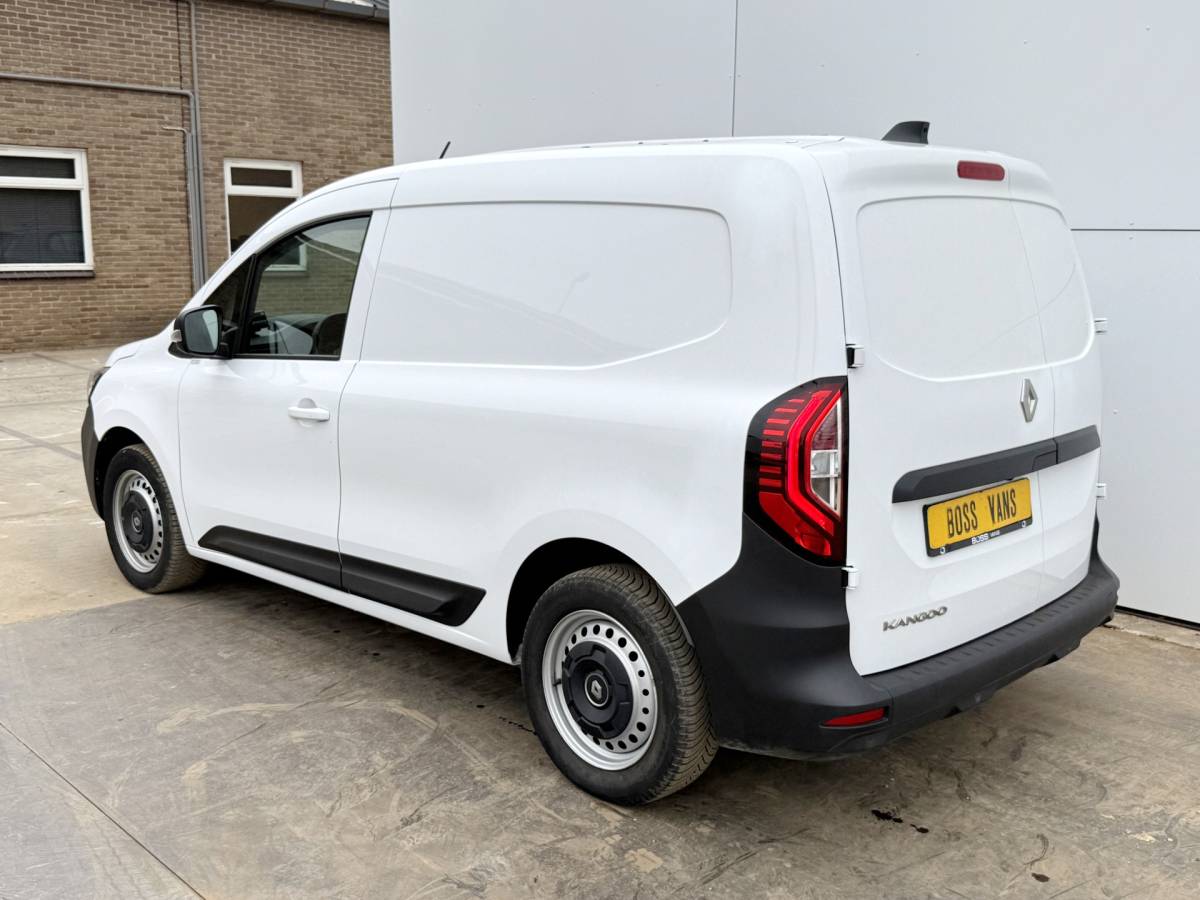 Renault Kangoo Renault Kangoo Grand Comfort TCe 130PK **Benzine** Automaat L1 LED Inbouw Airco Cruise Control Camera Parkeersensoren