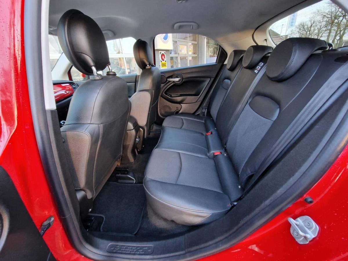 Fiat 500X Fiat 500 X 1.0 GSE Lounge|Adaptiefcruise|Trekhaak|Camera|PDC|Carplay|