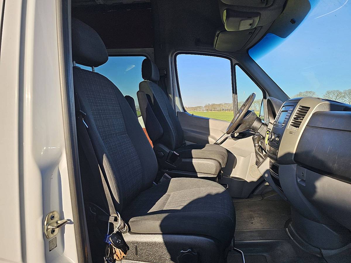 Mercedes-Benz Sprinter MERCEDES-BENZ SPRINTER 316 l2h2 dubbele cabine!
