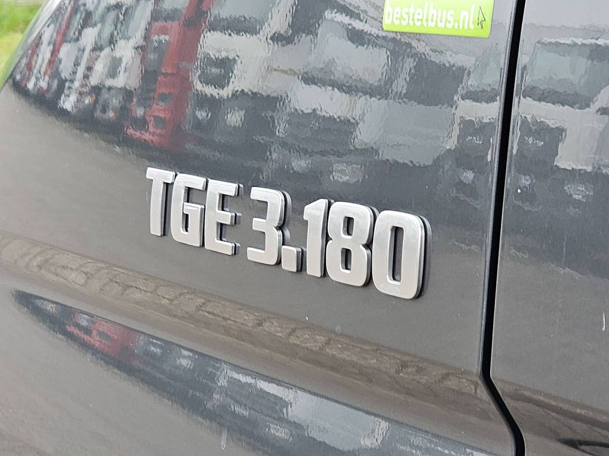 MAN TGE M.A.N. TGE 3.180 l4h3 led navi !