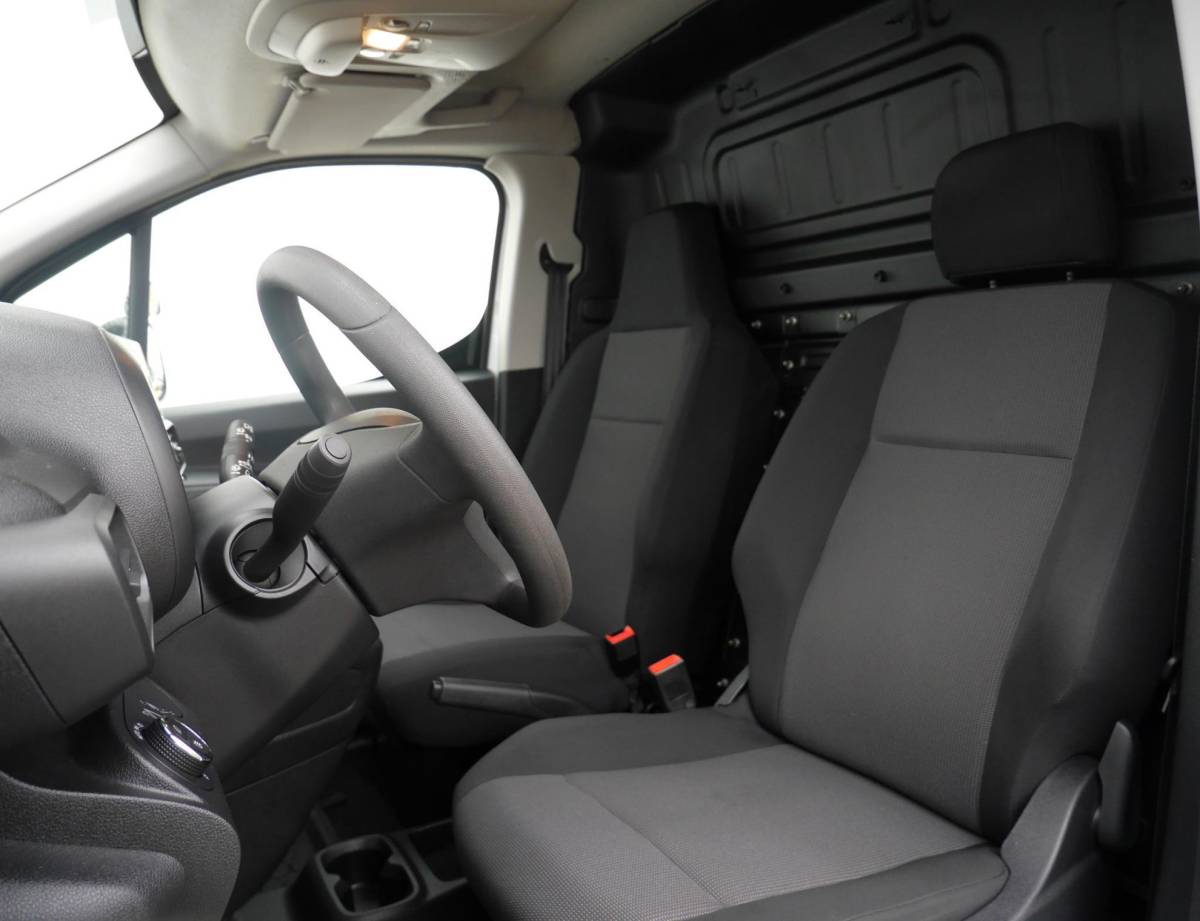 Opel Combo Opel Combo 1.5D 100pk L1H1 Edition | Airconditioning | Bluetooth | Cruise control | Laadruimte betimmering | Zijschuifdeur
