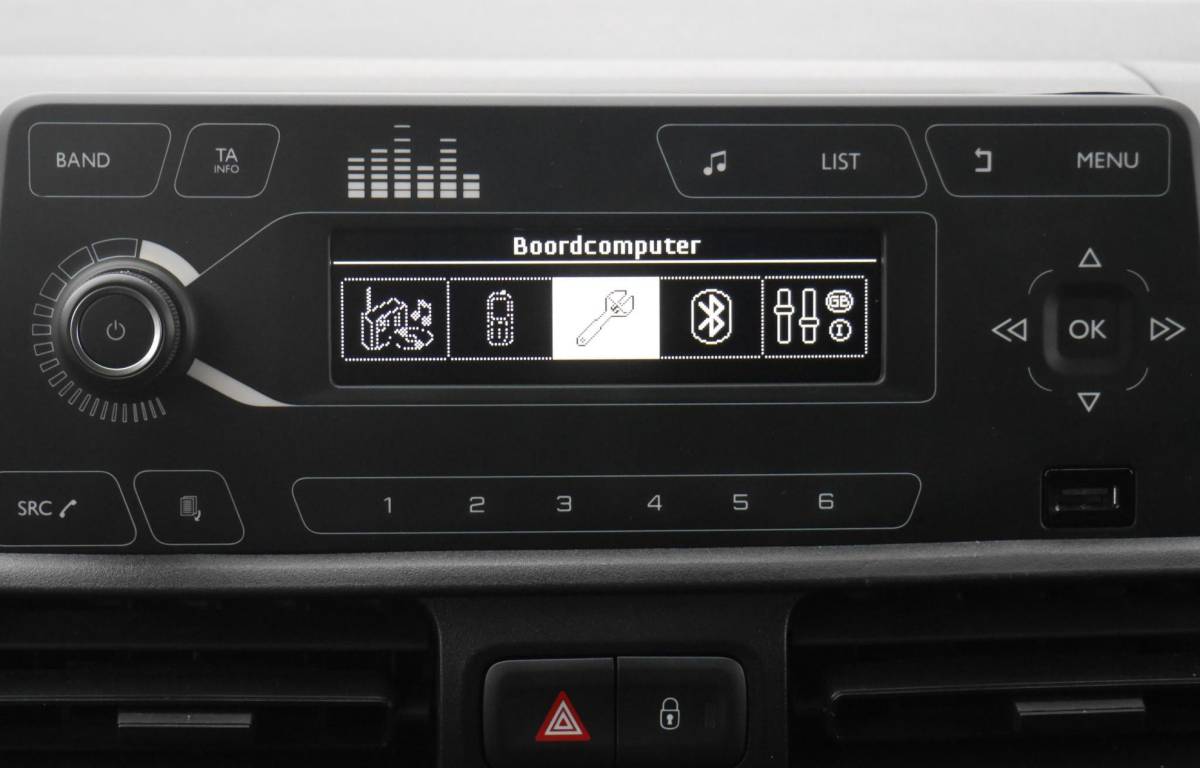 Opel Combo Opel Combo 1.5D 100pk L1H1 Edition | Airconditioning | Bluetooth | Cruise control | Laadruimte betimmering | Zijschuifdeur