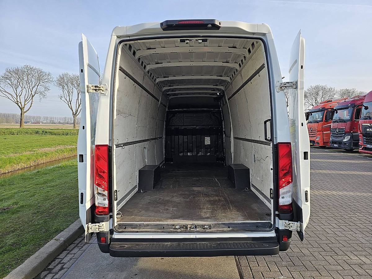 Iveco Daily IVECO DAILY 35S16 l4h2 navi camera ac!