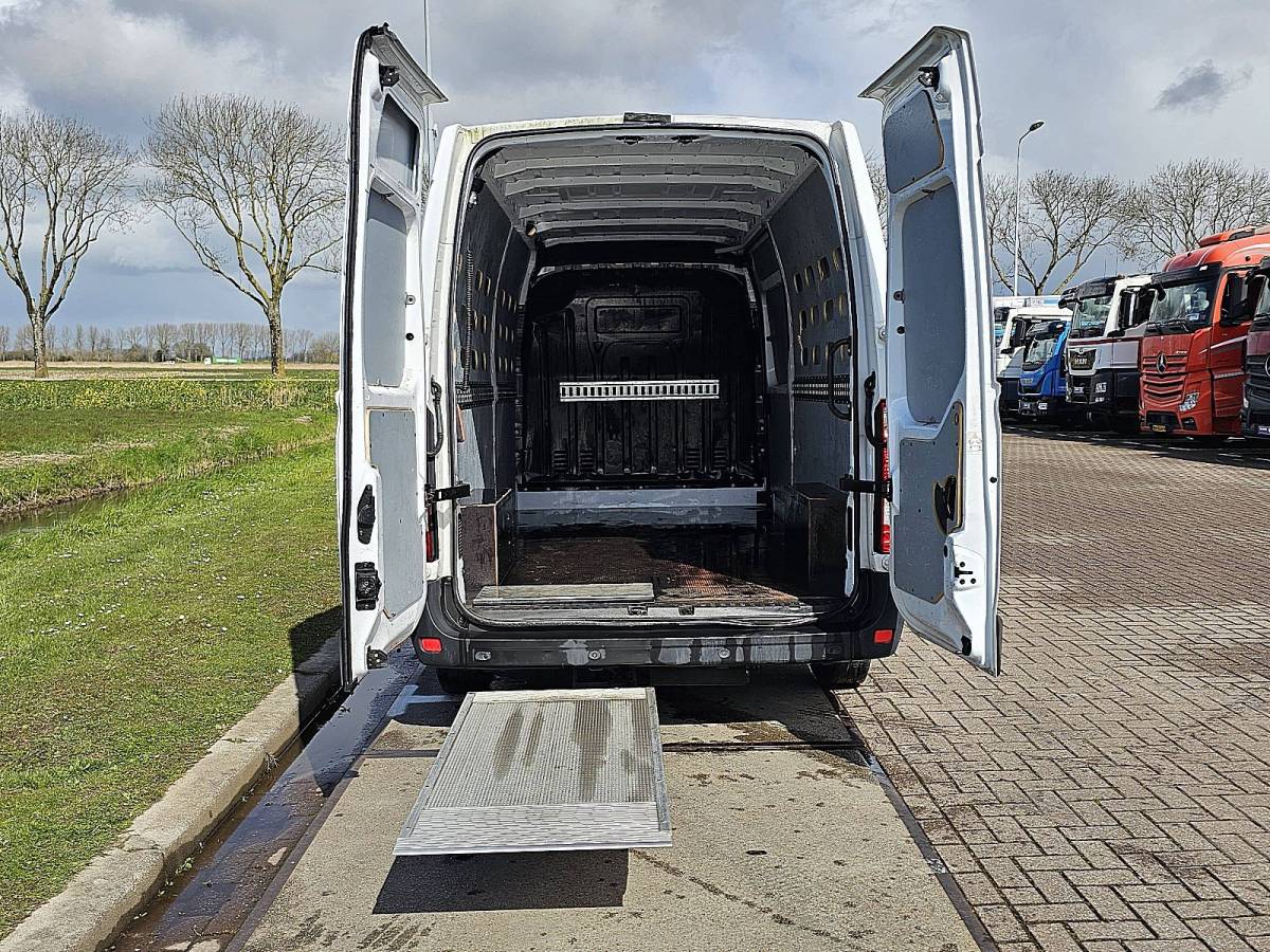 Nissan Interstar NISSAN INTERSTAR 2.3 ac laadklep euro6