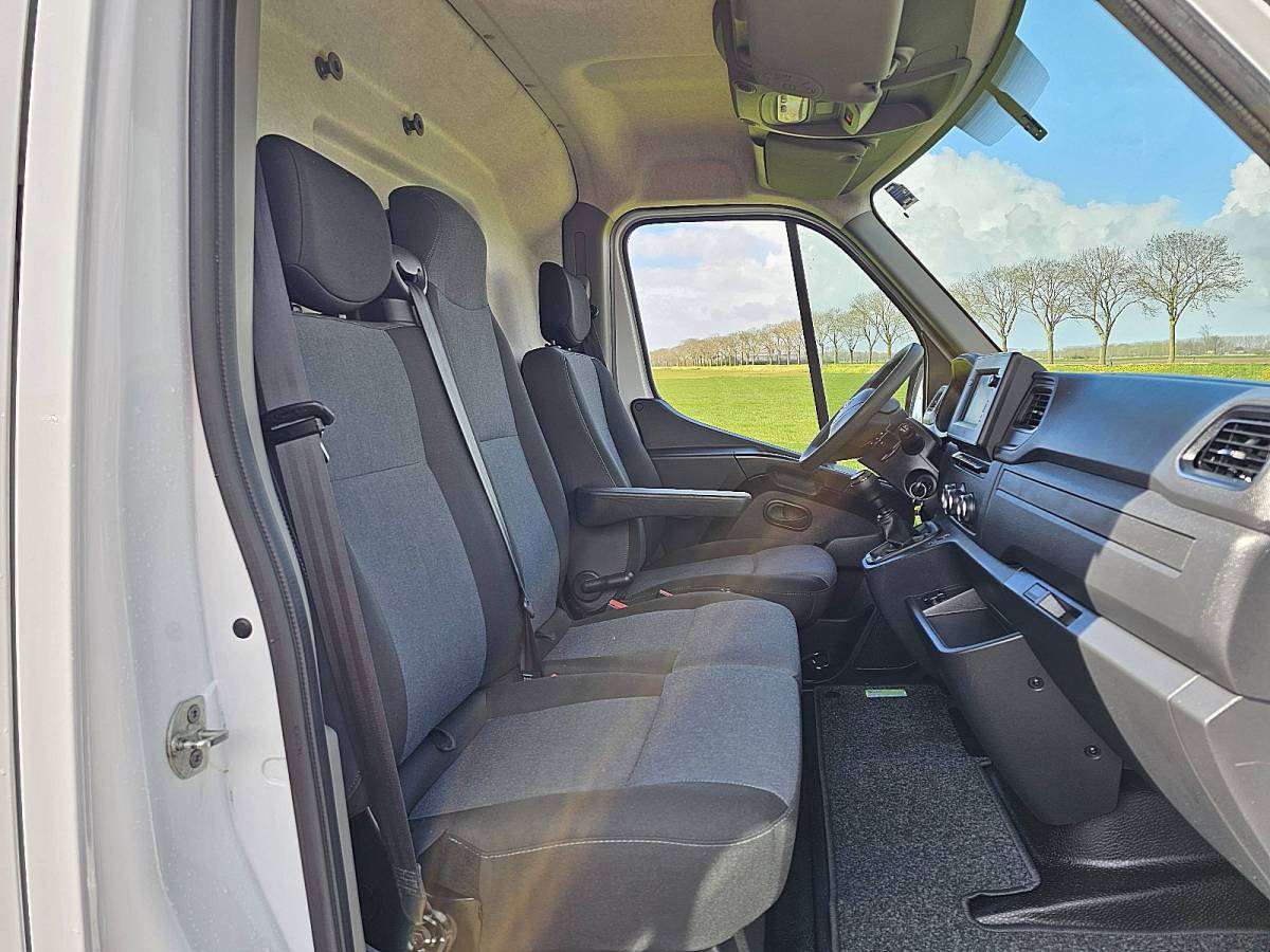 Nissan Interstar NISSAN INTERSTAR 2.3 ac laadklep euro6