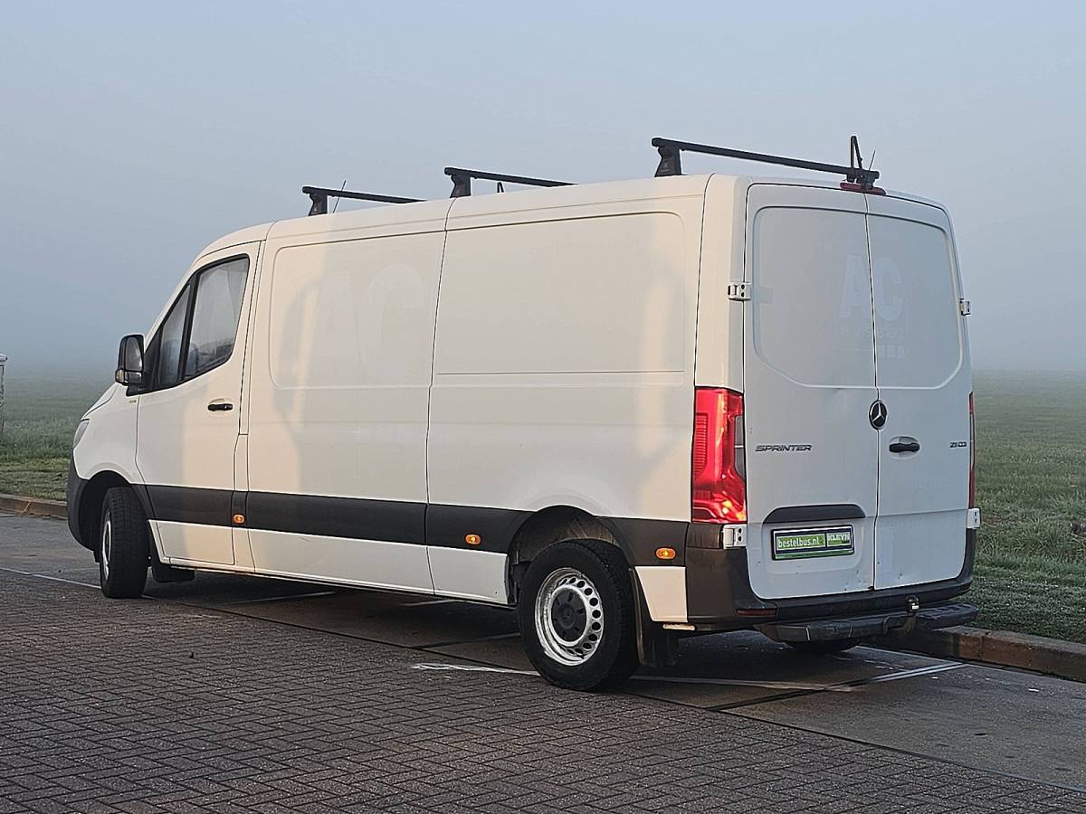 Mercedes-Benz Sprinter MERCEDES-BENZ SPRINTER 211 l2h1 euro6 mbux ac!