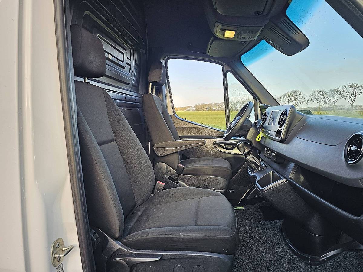 Mercedes-Benz Sprinter MERCEDES-BENZ SPRINTER 214 ac carplay euro6
