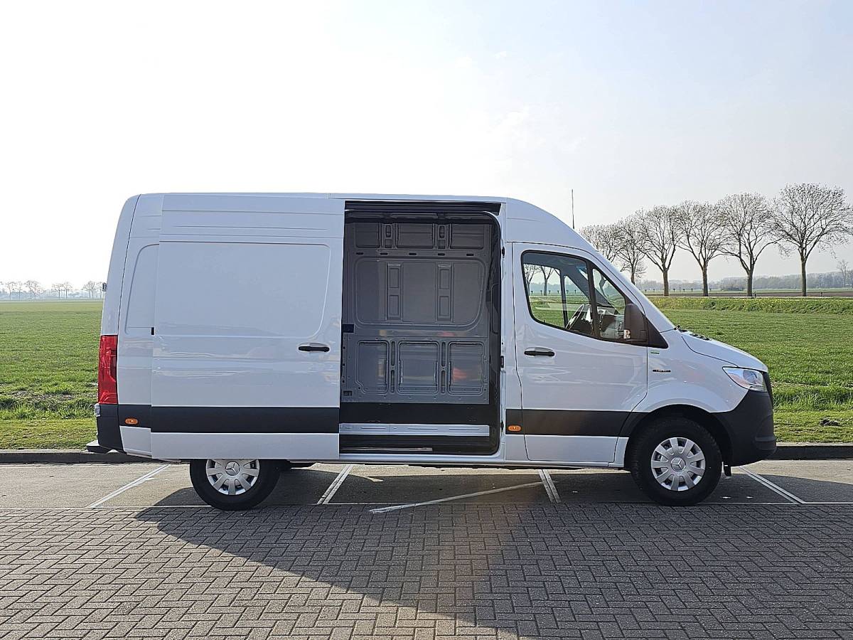 Mercedes-Benz eSprinter MERCEDES-BENZ ESPRINTER 314 56kwh 220km wltp