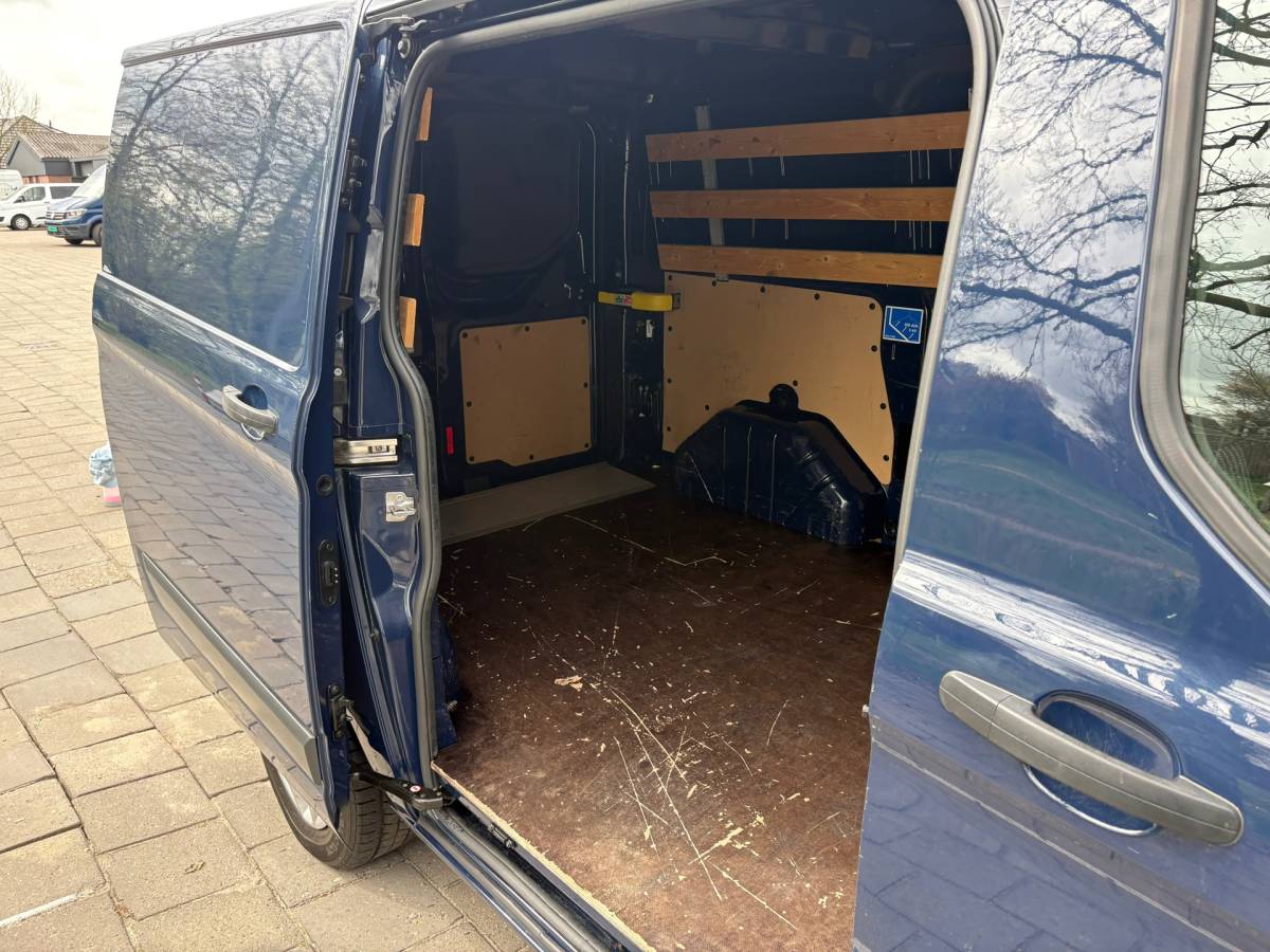 Ford Transit Custom Ford Transit Custom 290 2.2 TDCI L1H1 Trend|laadklep Dhollandia|NAP|airco|cruise|navi|stoelverwarming|bluetooth