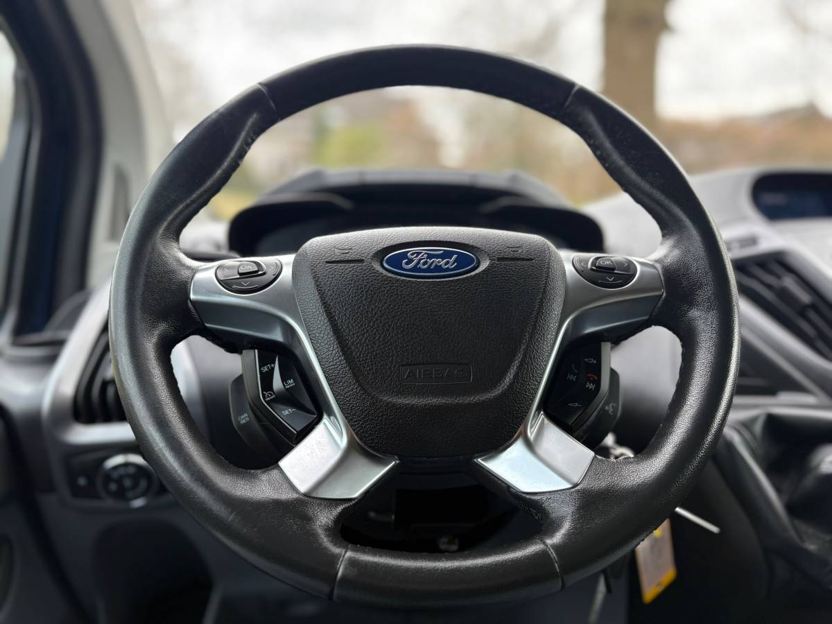 Ford Transit Custom Ford Transit Custom 290 2.2 TDCI L1H1 Trend|laadklep Dhollandia|NAP|airco|cruise|navi|stoelverwarming|bluetooth