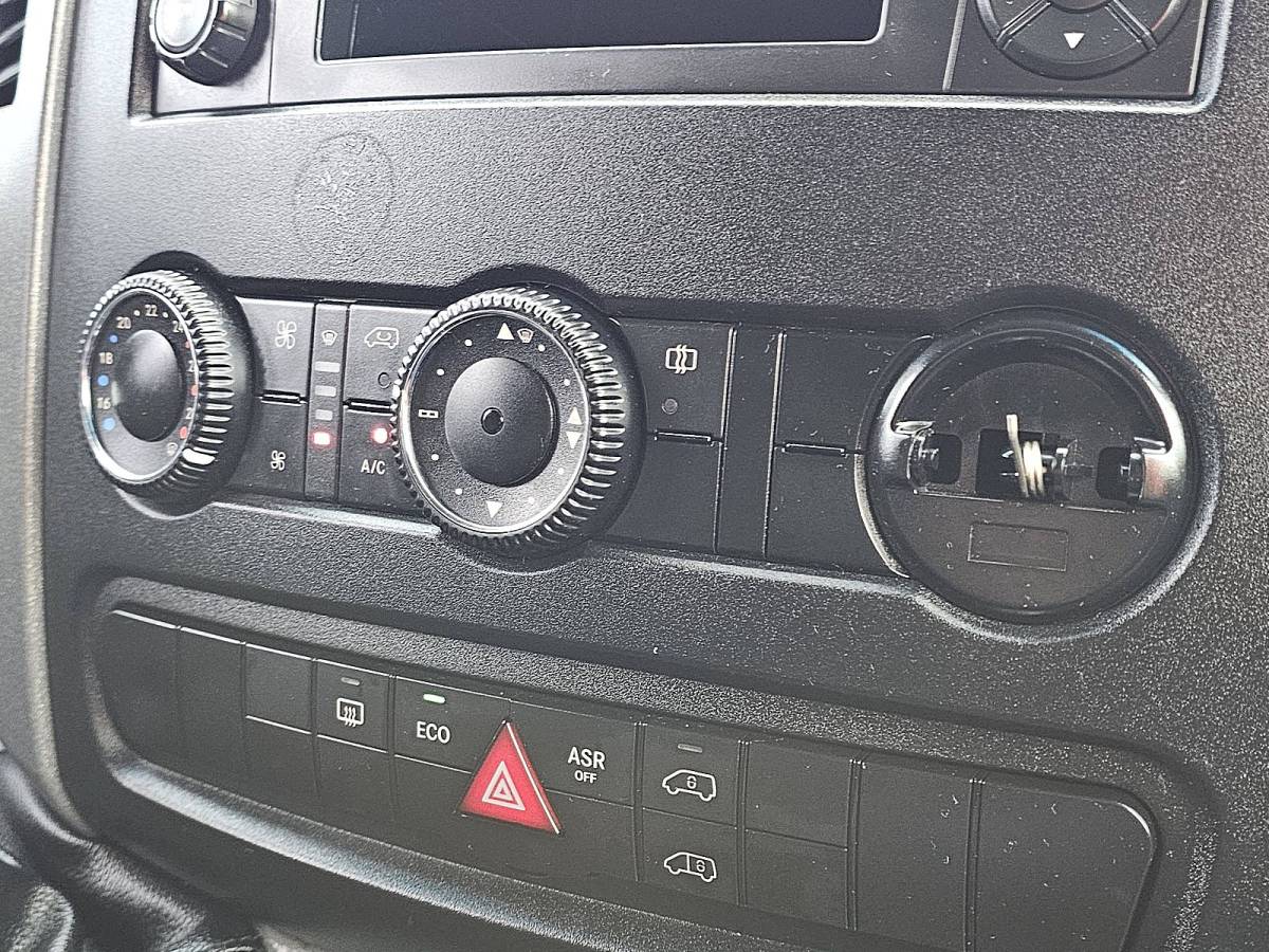 Mercedes-Benz Sprinter MERCEDES-BENZ SPRINTER 213 ac 9-pers euro6