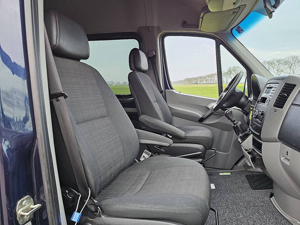 Mercedes-Benz Sprinter MERCEDES-BENZ SPRINTER 213 ac 9-pers euro6