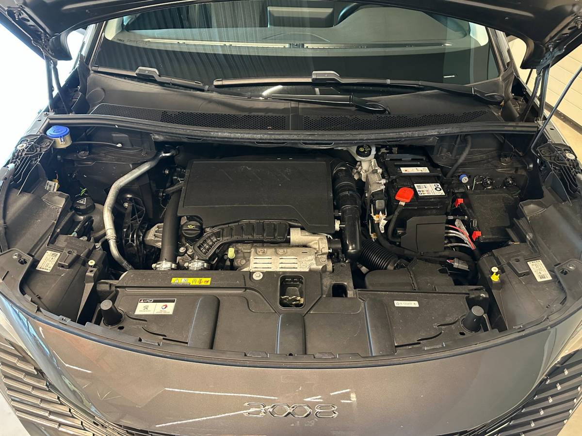 Peugeot 3008 Peugeot 3008 1.2 PureTech AUTOMAAT BLUE LEASE PREMIUM|NAVIGATIE|CLIMA AIRCO|APPLE CARPLAY+ANDROID|ADAPTIVE CRUISECONTROL|STOEL.VER