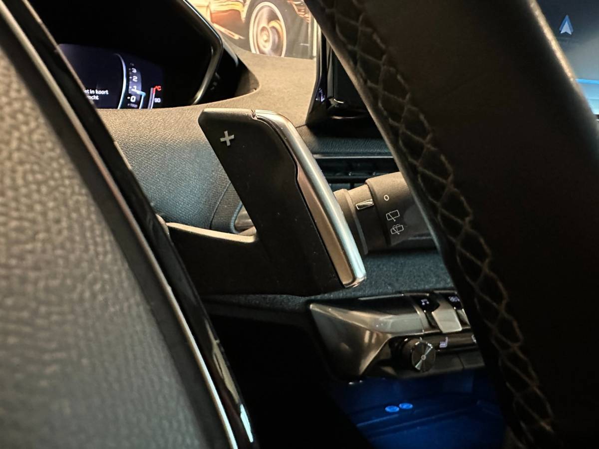 Peugeot 3008 Peugeot 3008 1.2 PureTech AUTOMAAT BLUE LEASE PREMIUM|NAVIGATIE|CLIMA AIRCO|APPLE CARPLAY+ANDROID|ADAPTIVE CRUISECONTROL|STOEL.VER