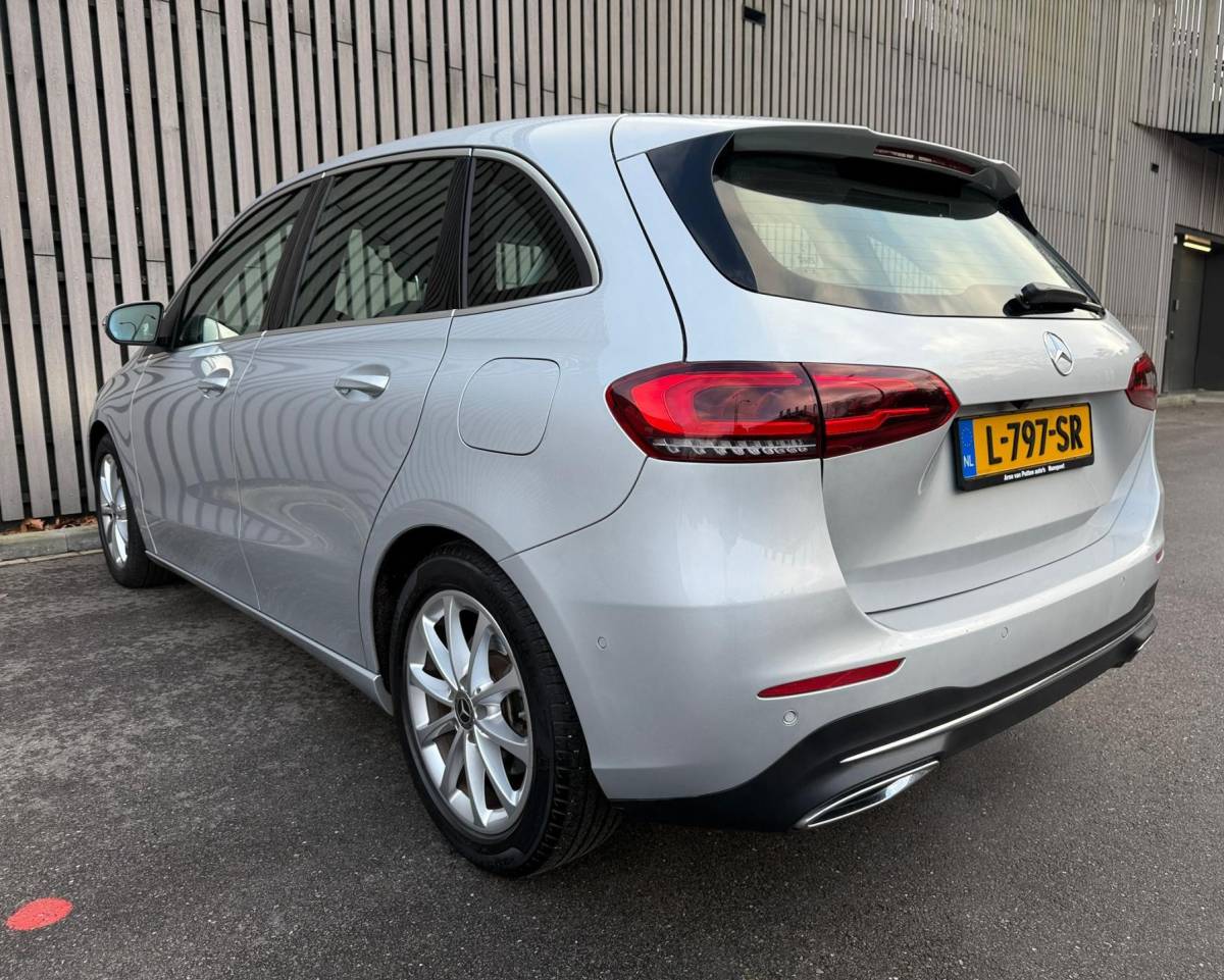 Mercedes-Benz B-Klasse Mercedes-Benz B-klasse 200 Business Solution / Widescreen / Camera