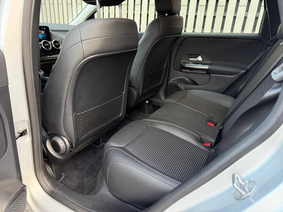 Mercedes-Benz B-Klasse Mercedes-Benz B-klasse 200 Business Solution / Widescreen / Camera