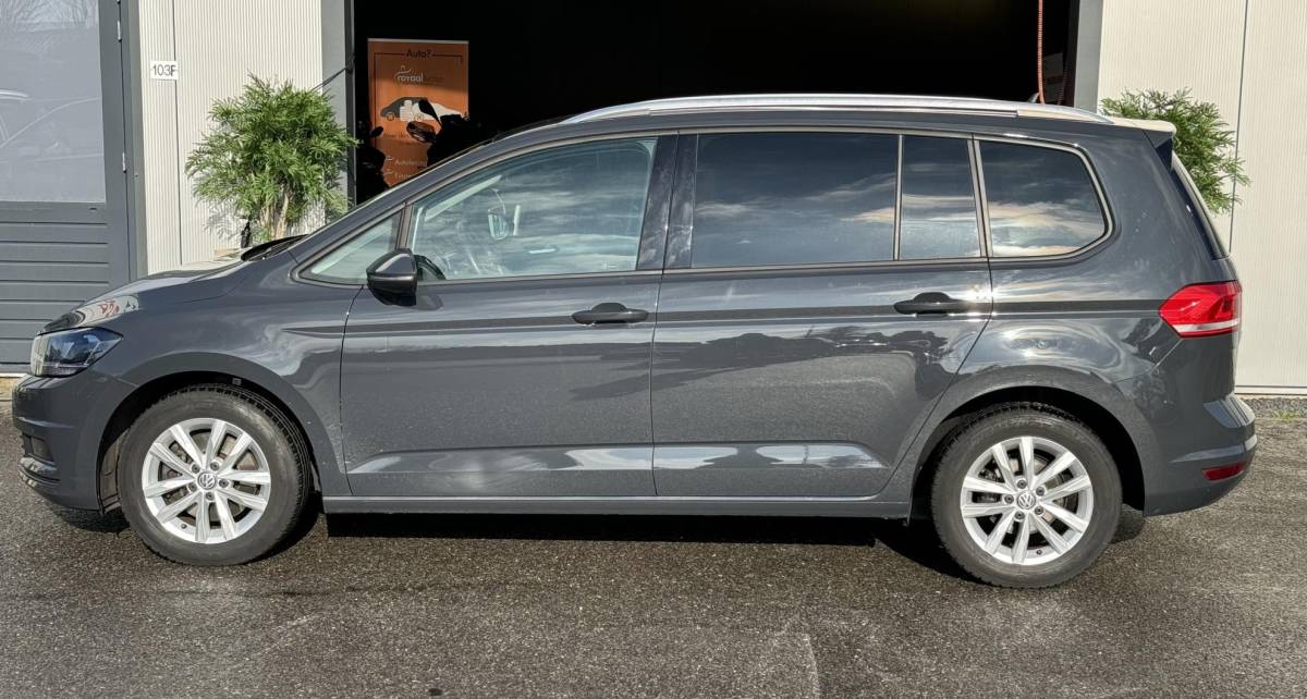 Volkswagen Touran Volkswagen Touran 1.5 TSI Comfortline Business 7p / NAP / CAMERA / NAVI / GARANTIE