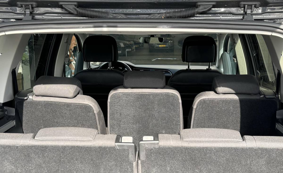 Volkswagen Touran Volkswagen Touran 1.5 TSI Comfortline Business 7p / NAP / CAMERA / NAVI / GARANTIE