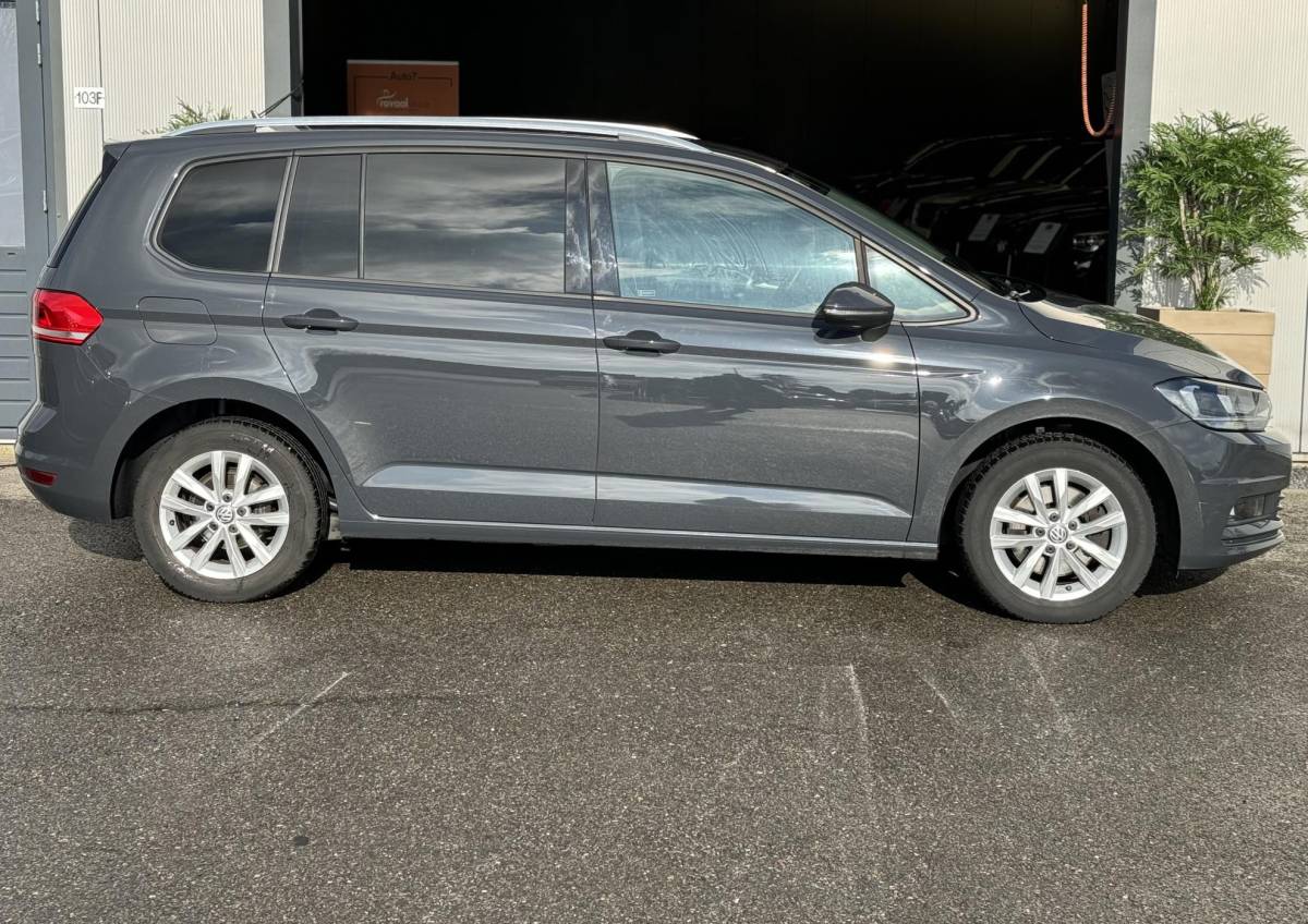 Volkswagen Touran Volkswagen Touran 1.5 TSI Comfortline Business 7p / NAP / CAMERA / NAVI / GARANTIE