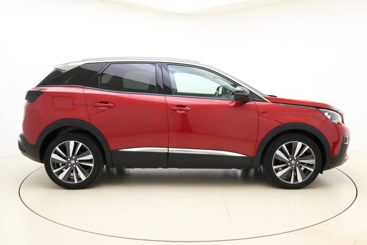 Peugeot 3008 Peugeot 3008 1.2 PureTech Allure | Apple Carplay/Android Auto | Cruise Control | Climate Control | Parkeercamera | Navigatie systeem full map |